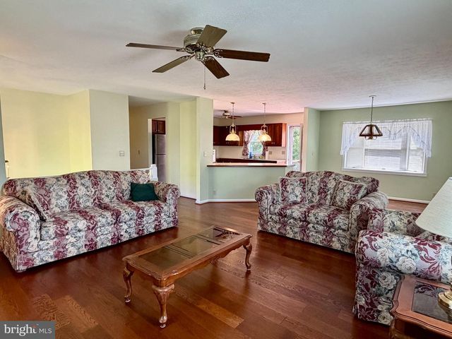 3150 APPLE PIE RIDGE RD, Winchester, VA 22603