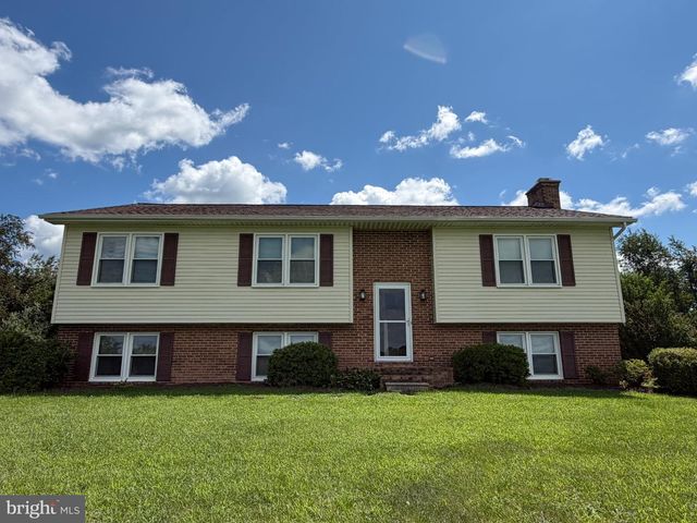 3150 APPLE PIE RIDGE RD, Winchester, VA 22603