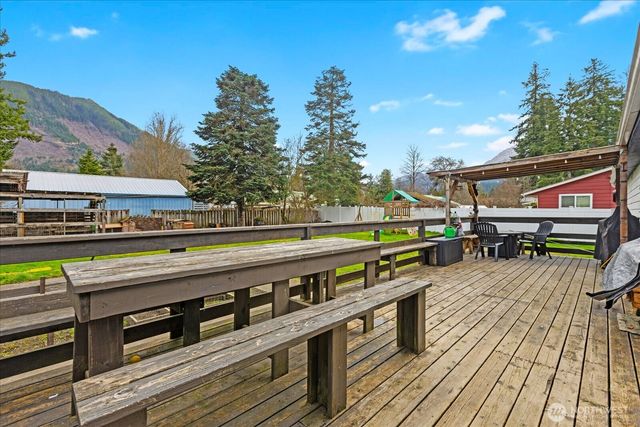 840 Madison Avenue, Darrington, WA 98241