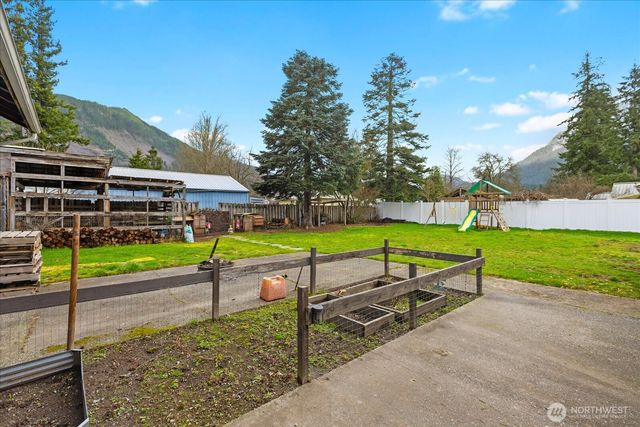 840 Madison Avenue, Darrington, WA 98241