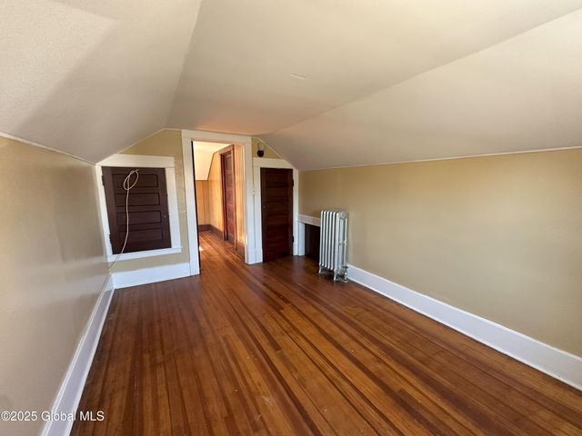 315 Kings Road, Schenectady, NY 12304