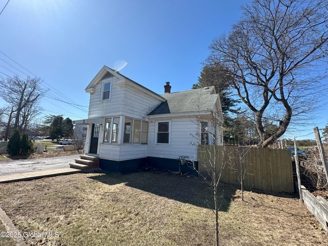 315 Kings Road, Schenectady, NY 12304