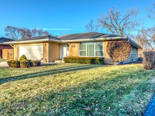 3316 Brookmeade Drive, Rolling Meadows, IL 60008