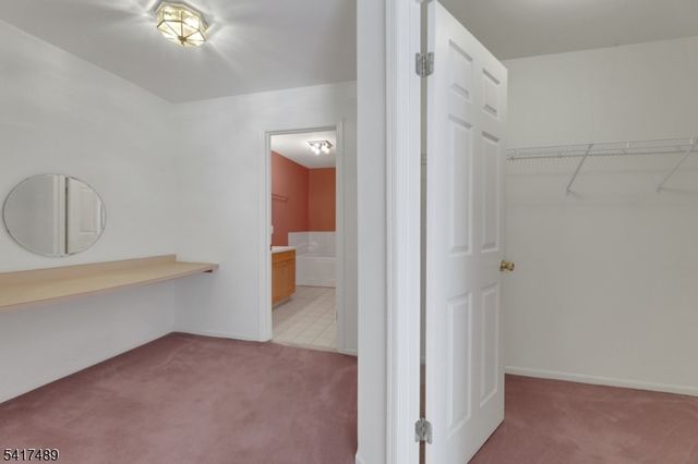 28 Berkeley Sq, Watchung Boro, NJ 07922