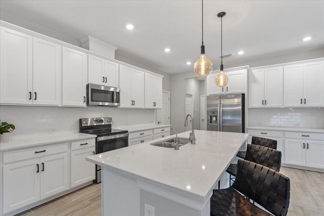3000 VIA SIENNA CIRCLE, Sarasota, FL 34243