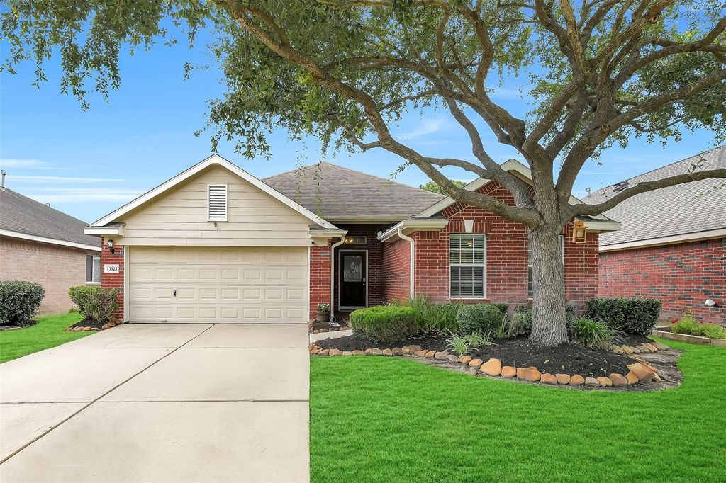 13522 Northsun Lane, Cypress, TX 77429