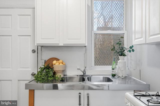 1017 STERRETT ST, Baltimore, MD 21230