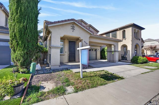 274 Crescent Moon Dr, Lathrop, CA 95330