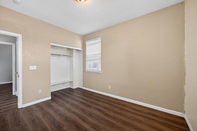 274 Crescent Moon Dr, Lathrop, CA 95330