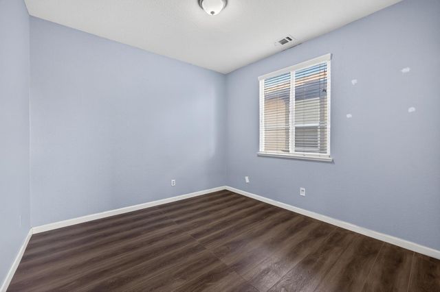 274 Crescent Moon Dr, Lathrop, CA 95330