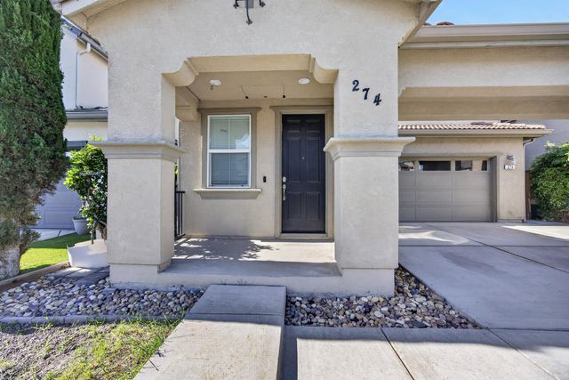 274 Crescent Moon Dr, Lathrop, CA 95330