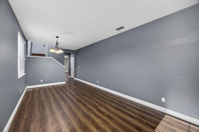 274 Crescent Moon Dr, Lathrop, CA 95330