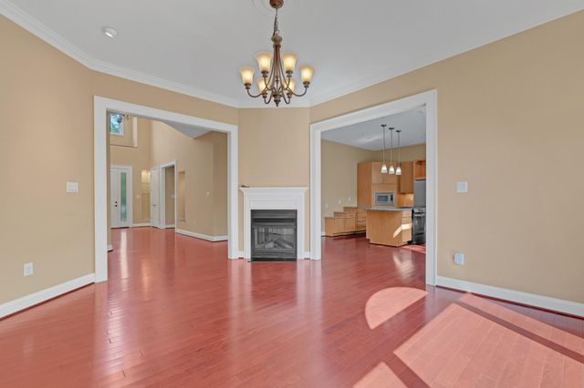7607 NEWMARKET DR, Bethesda, MD 20817