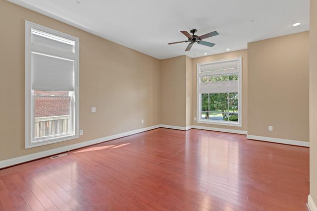 7607 NEWMARKET DR, Bethesda, MD 20817