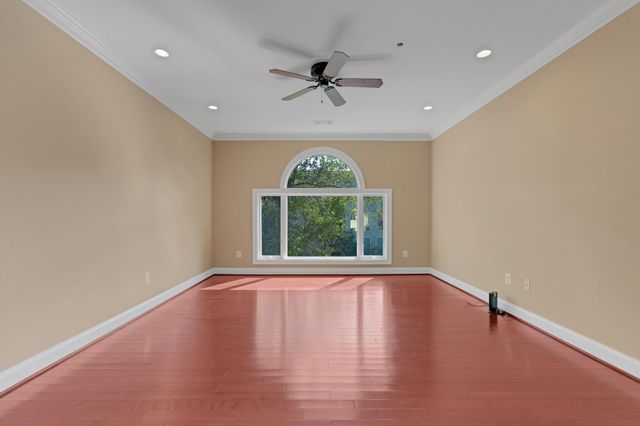 7607 NEWMARKET DR, Bethesda, MD 20817