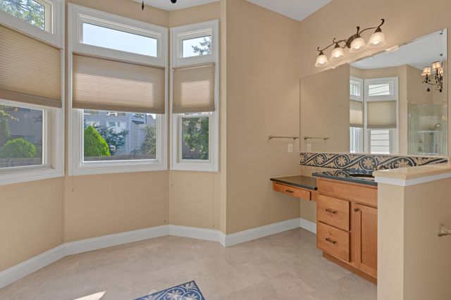 7607 NEWMARKET DR, Bethesda, MD 20817