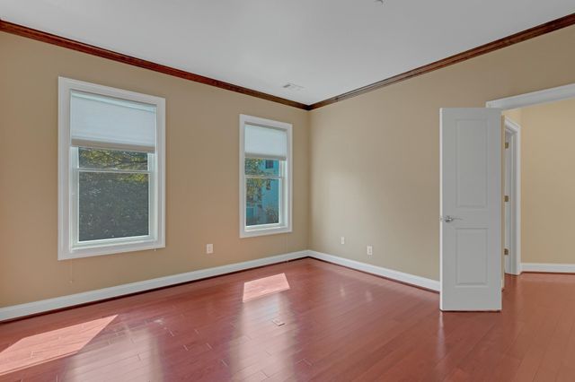 7607 NEWMARKET DR, Bethesda, MD 20817