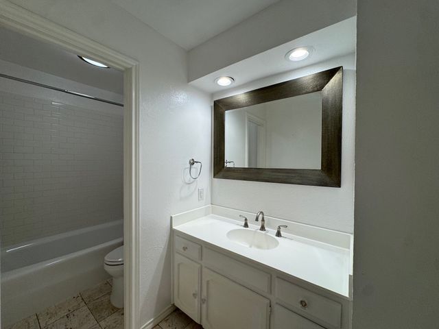 4422 Westdale Court, Fort Worth, TX 76109