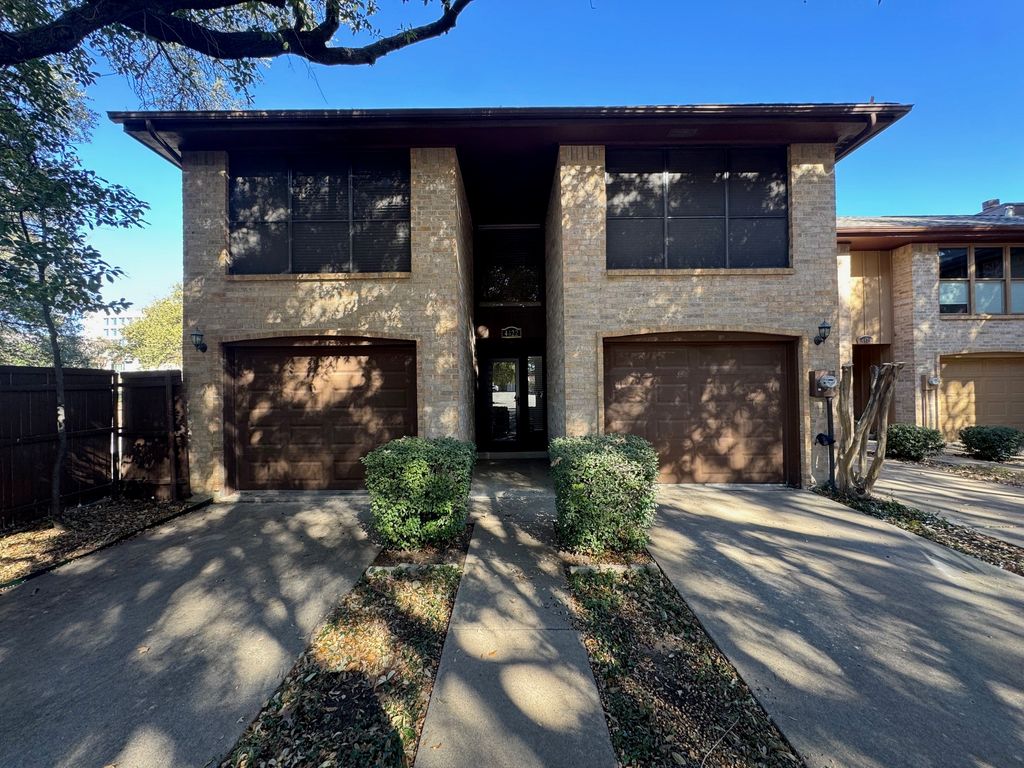 4422 Westdale Court, Fort Worth, TX 76109