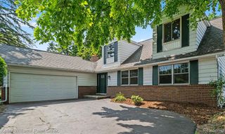 2711 Armstrong Drive, Lake Orion, MI 48360
