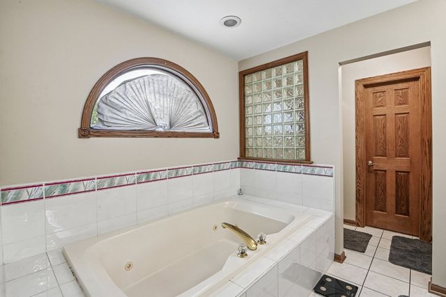17420 92nd Avenue, Tinley Park, IL 60487