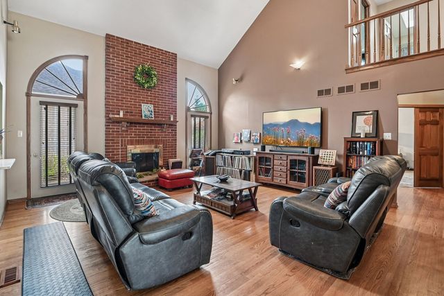 17420 92nd Avenue, Tinley Park, IL 60487