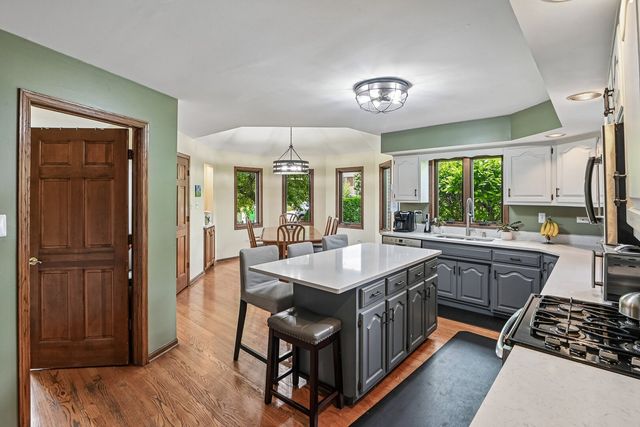 17420 92nd Avenue, Tinley Park, IL 60487