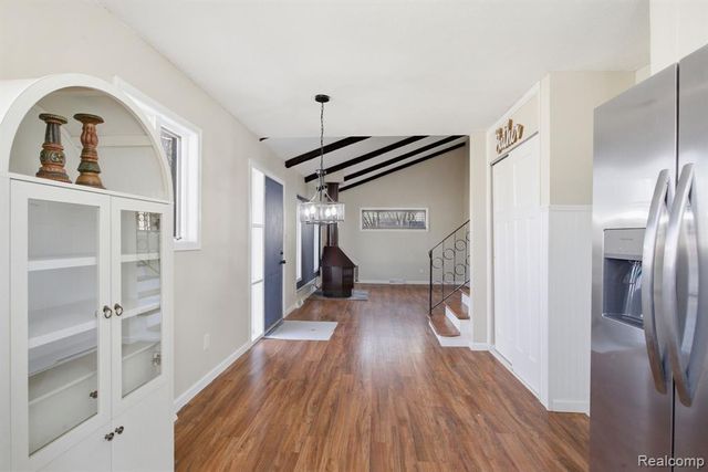 2765 Dunlop Street, Trenton, MI 48183