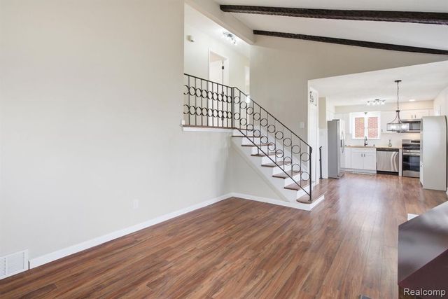 2765 Dunlop Street, Trenton, MI 48183