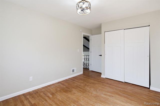 2765 Dunlop Street, Trenton, MI 48183