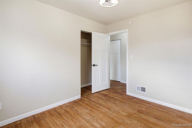 2765 Dunlop Street, Trenton, MI 48183