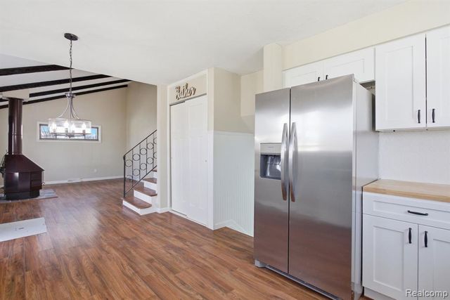 2765 Dunlop Street, Trenton, MI 48183