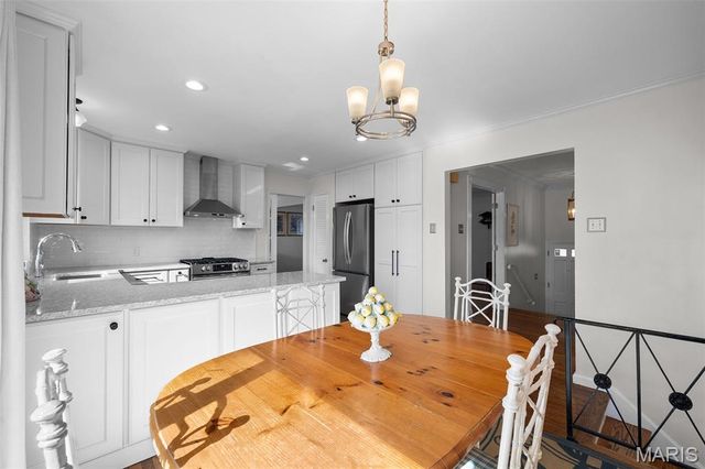 11960 Randy Drive, Creve Coeur, MO 63141