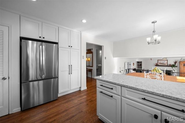 11960 Randy Drive, Creve Coeur, MO 63141