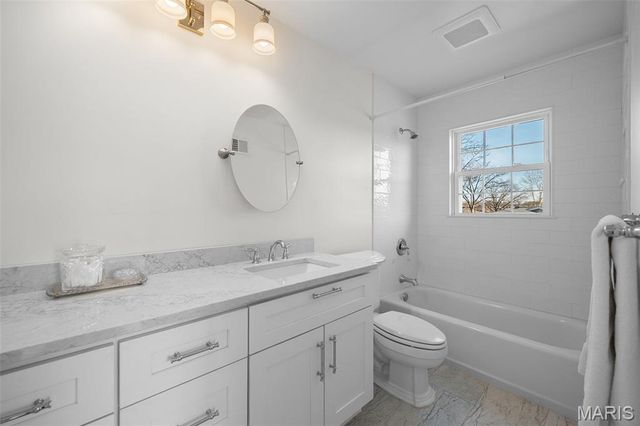 11960 Randy Drive, Creve Coeur, MO 63141