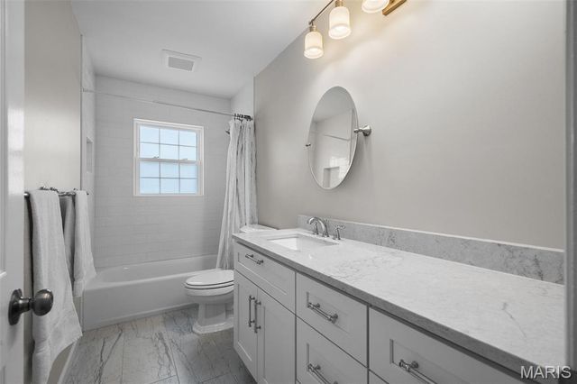 11960 Randy Drive, Creve Coeur, MO 63141