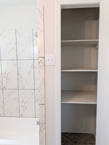 3436 KRISTEN Drive, Dallas, TX 75216