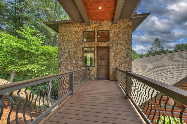 192 Delphi Hills Lane, Mccaysville, GA 30555