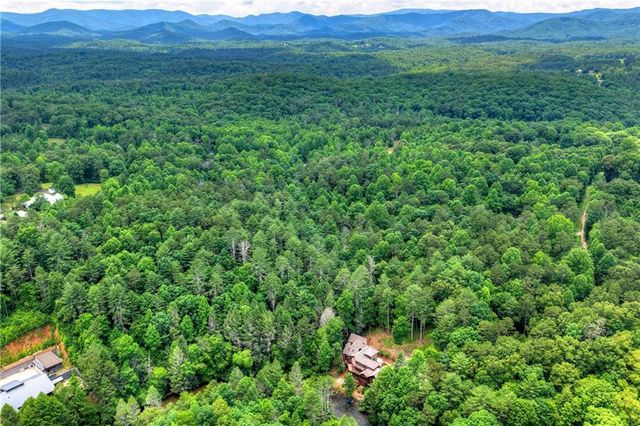 192 Delphi Hills Lane, Mccaysville, GA 30555