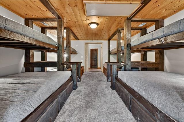 192 Delphi Hills Lane, Mccaysville, GA 30555