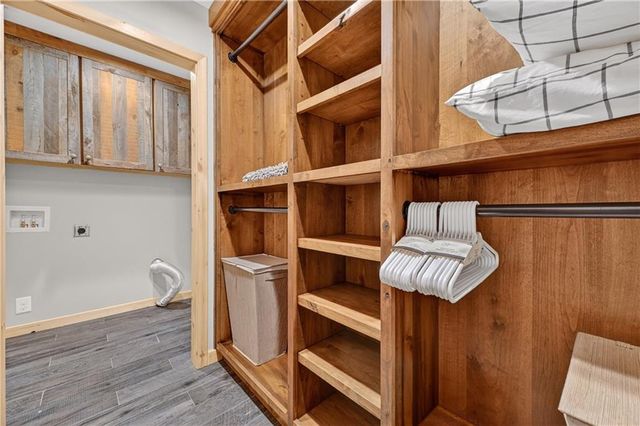 192 Delphi Hills Lane, Mccaysville, GA 30555