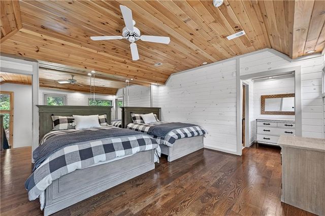192 Delphi Hills Lane, Mccaysville, GA 30555