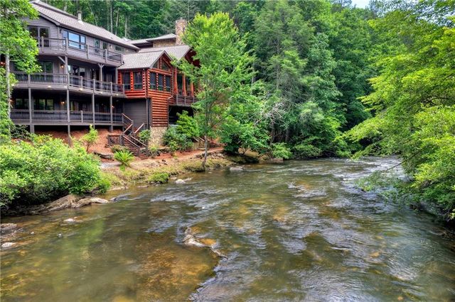 192 Delphi Hills Lane, Mccaysville, GA 30555