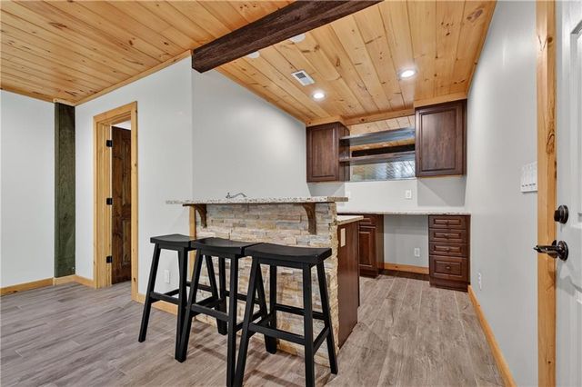 192 Delphi Hills Lane, Mccaysville, GA 30555
