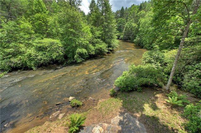 192 Delphi Hills Lane, Mccaysville, GA 30555