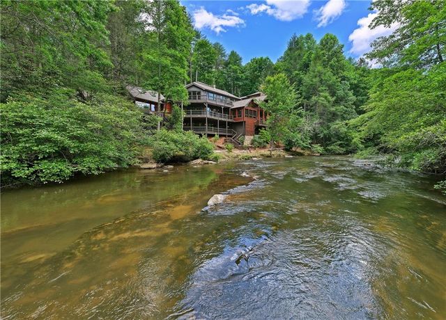 192 Delphi Hills Lane, Mccaysville, GA 30555