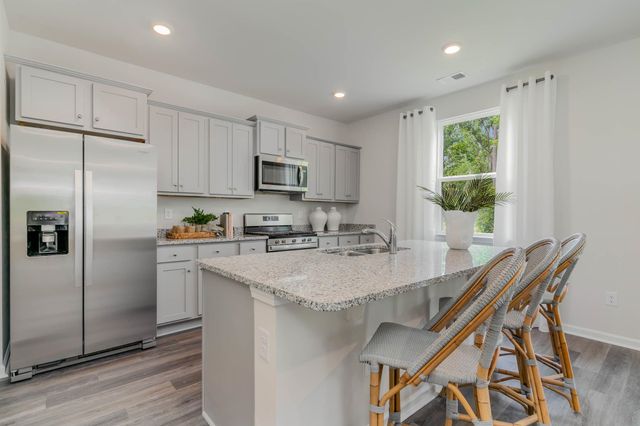 2815 Riverboat Way, Conway, SC 29526