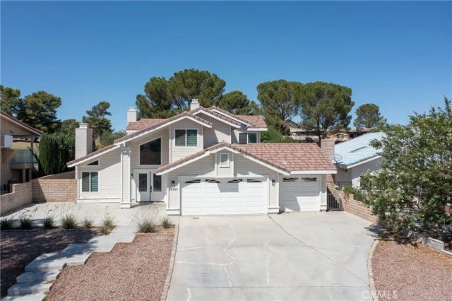 14743 BLUE GRASS Drive, Helendale, CA 92342