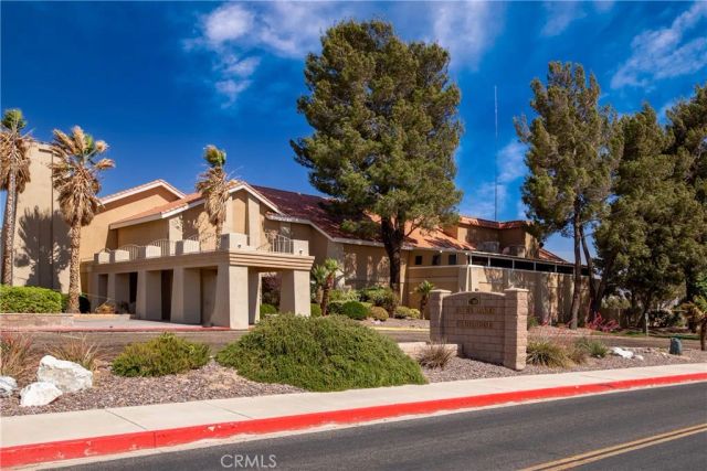 14743 BLUE GRASS Drive, Helendale, CA 92342