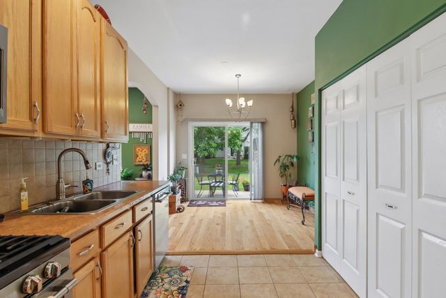 664 W Kristina Lane, Round Lake, IL 60073